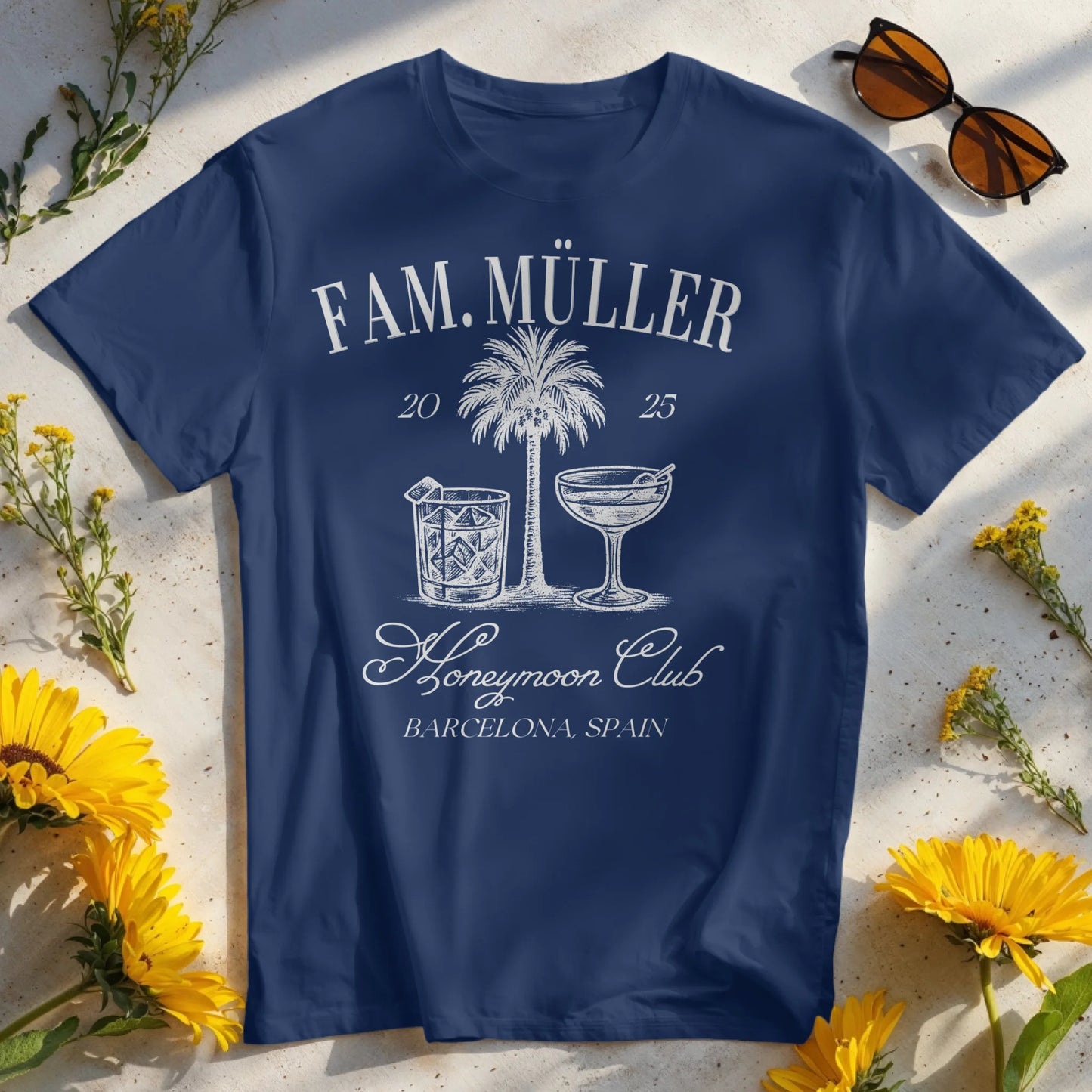 Personalisiertes T-Shirt - Honeymoon Club - Flitterwochen T-Shirt