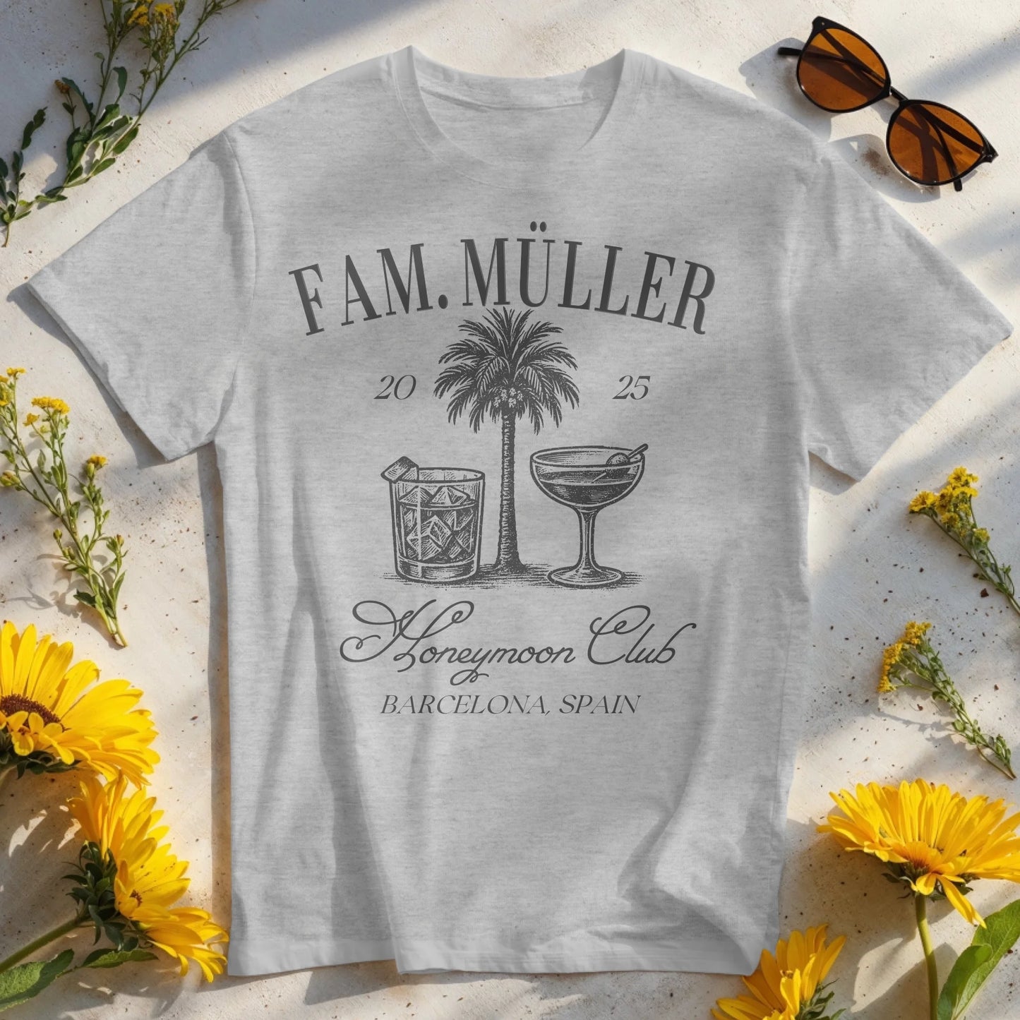 Personalisiertes T-Shirt - Honeymoon Club - Flitterwochen T-Shirt