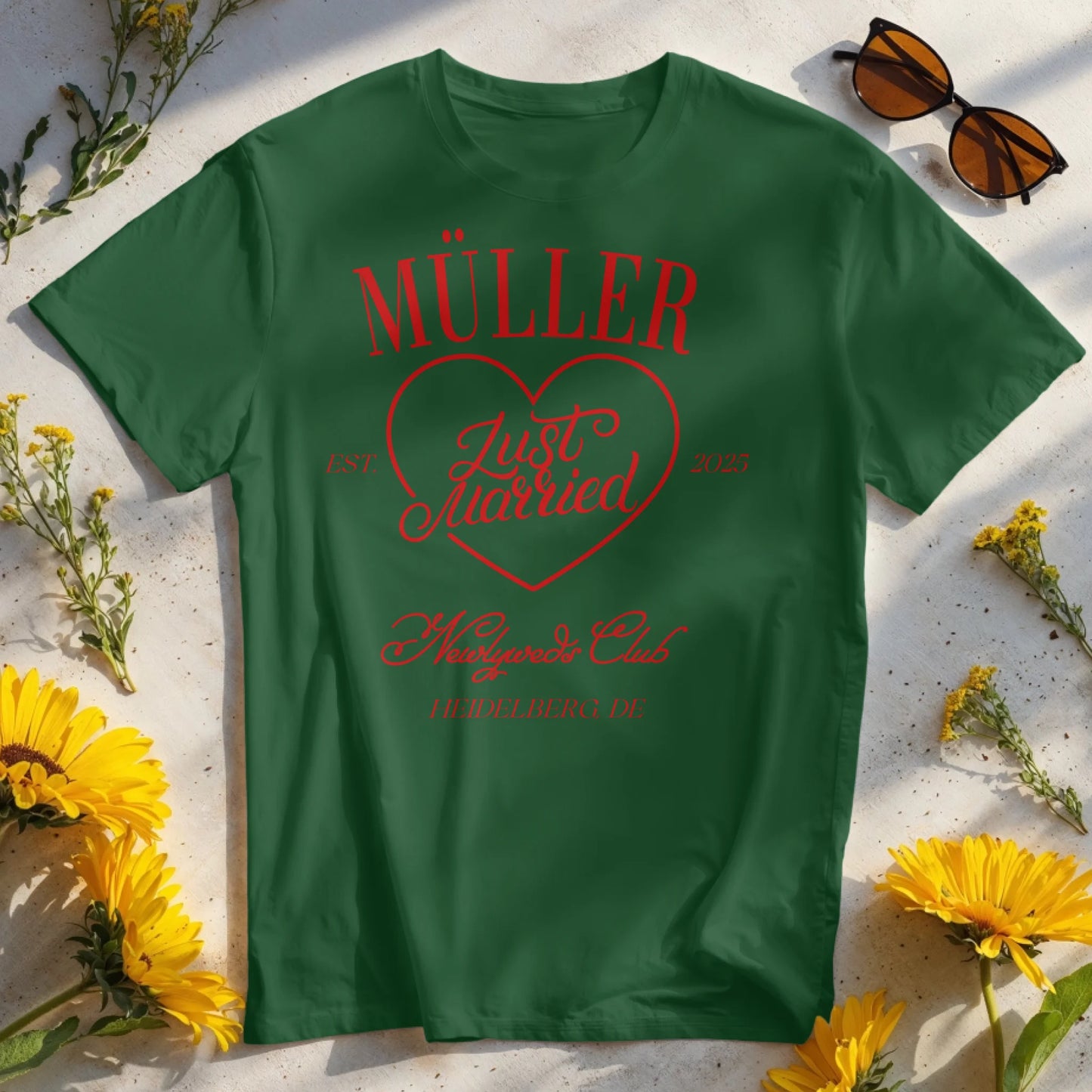 Personalisiertes T-Shirt - Newlyweds Club - Just married